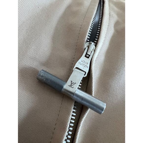 $3100 Louis Vuitton Beige Tan Harrington Bomber Jacket Men Size 50 - Picture 6 of 12